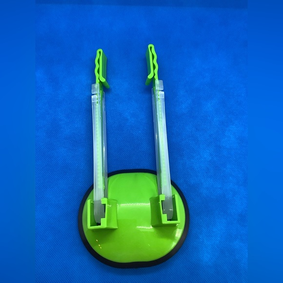 Adjustable Bag Holder For Food Storage - Picture 6 of 6